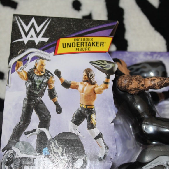 WWE Wrekkin’ Slamcycle Vehicle With Undertaker Basic Action Figure - Picture 8 of 12